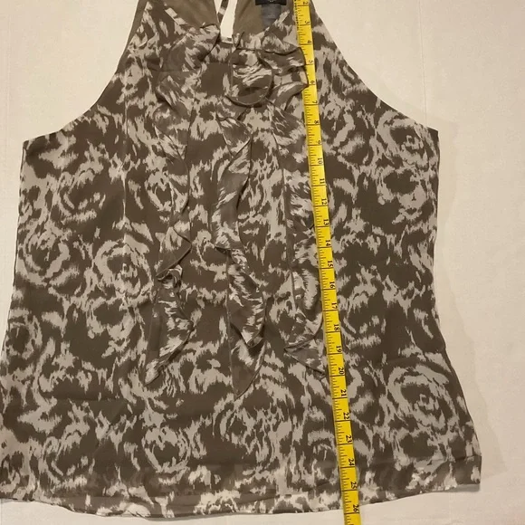 Ann Taylor women’s Ruffle Front Blouse Brown Sleeveless - Picture 3 of 9